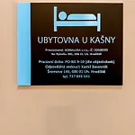 U Kasny אכסניה *
